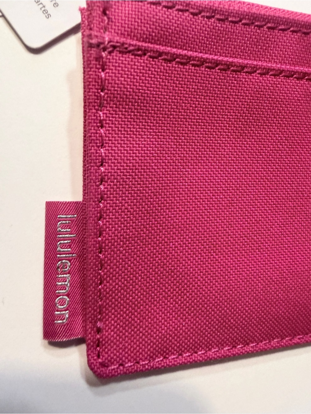Lululemon Clippable Card Case Calypso Pink & Silver New - Picture 3 of 9